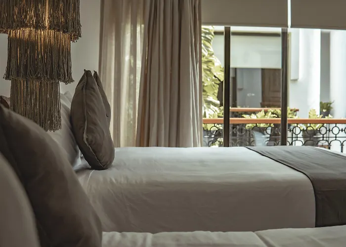 Banana Boutique & - 5th Av Hotel 3*